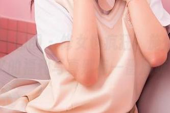 Feilin嗲囡囡 – 修女也疯狂，施忆佳KITTY的福利写真别有一番风味！