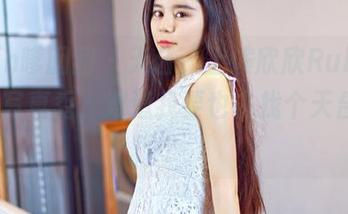 Feilin嗲囡囡 – 天台，上演欣欣Rubybaby的写真秀，难道我要也去找个天台试试？