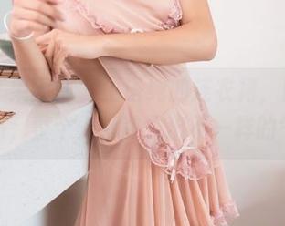 GIRLT果团网 – 王语纯的连衣裙，配上这套作品，整个人都散发出不一样的气息。