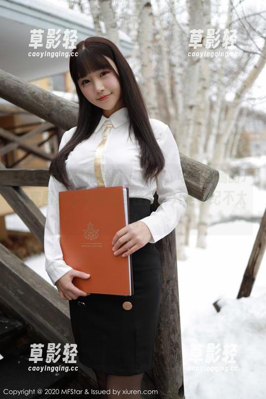 MFStar模范学院 - 哎呀，电竞唐嫣的JK套图真让我想重回校园，只是年纪不太对劲。