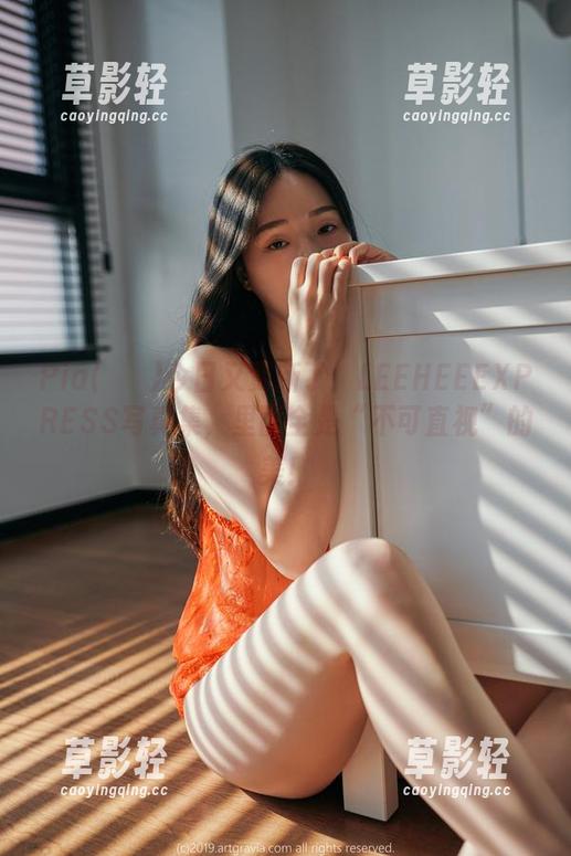 Pia(피아)今日又更新了：LEEHEEEXPRESS写真集，里面全是“不可直视”的美！