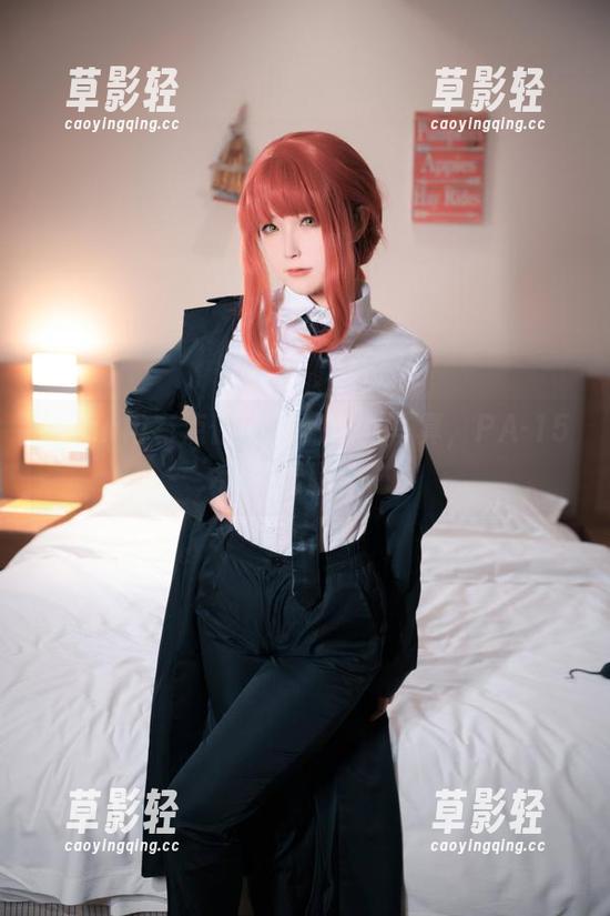 Quan冉有点饿的私房定制写真，PA-15我先看腿了…