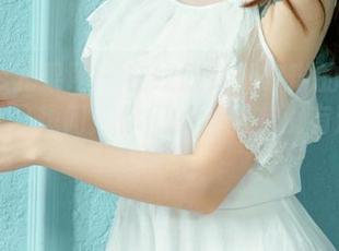 UGirls尤果网 – 在线欣赏王尔琳的灰丝合集，我只想问：你们的丝袜有没有过这样的经历！