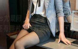 UGirls尤果网 - 金子熙的免费瑜伽，哦对，还有照片！我开始猜她练了多久…