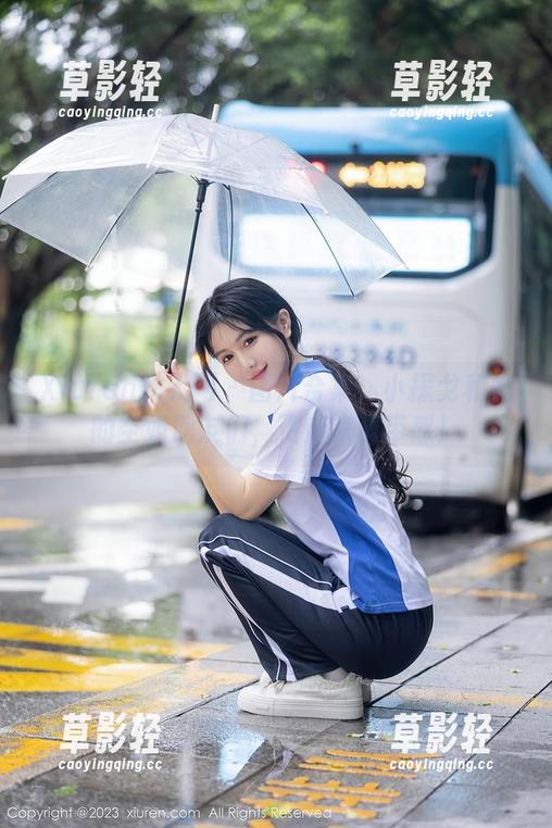Xiuren秀人网 - 图片合集：小探戈和她的空姐朋友们，飞起来真带感！