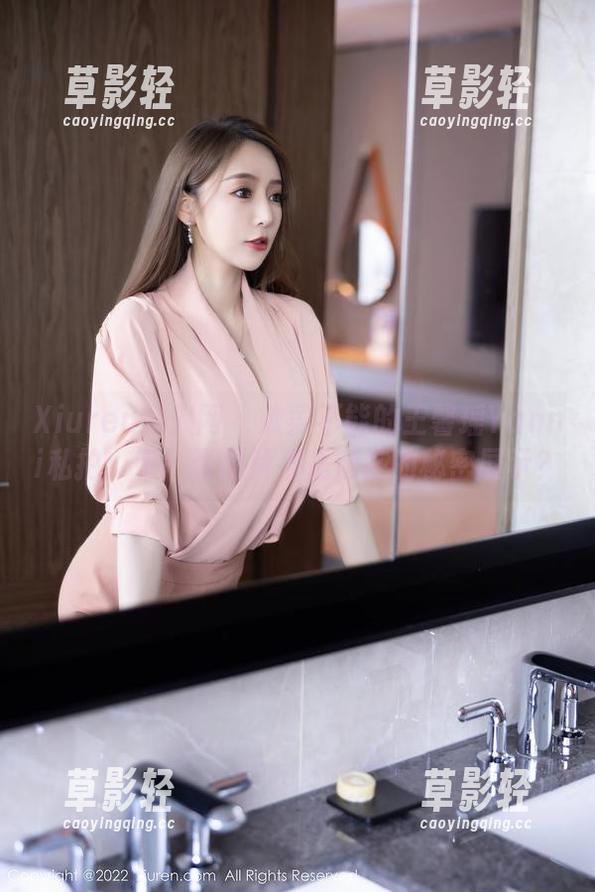Xiuren秀人网-王馨瑶Yanni Xiuren秀人网 - 欲罢不能的王馨瑶Yanni私拍:每一张图片都是潜在的秘密展示?