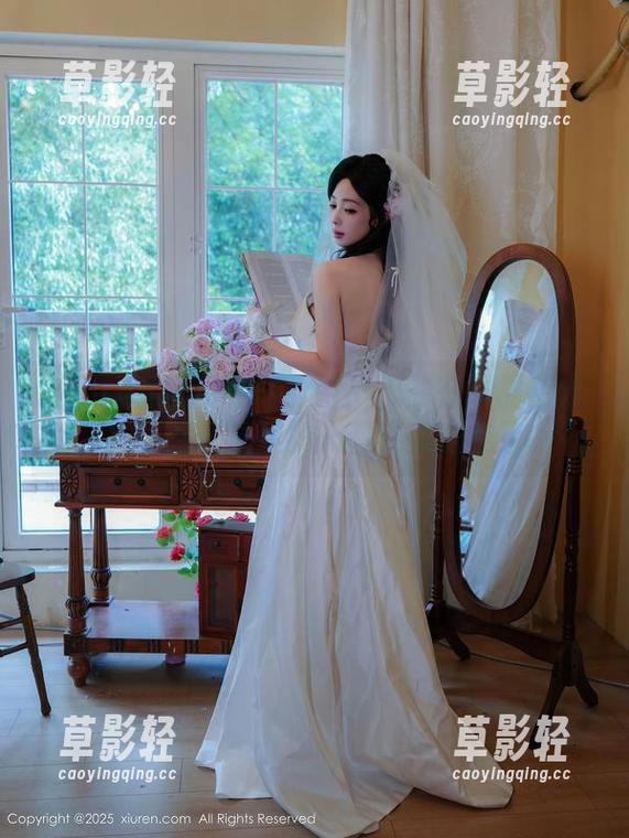 Xiuren秀人网-西门小玉 Xiuren秀人网 - 西门小玉的在线黑色作品:感觉头顶的天都要变颜色了