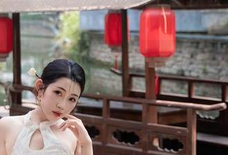 Xiuren秀人网 – 陆萱萱cecillia女神图册，最新出炉，简直让人想空投鲜花！