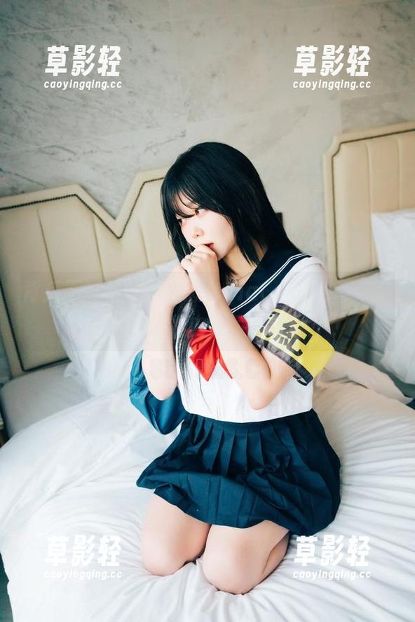 背后不简单的小心思，Zia(지아)给你带来了暗色珍贵内衣写真套图！