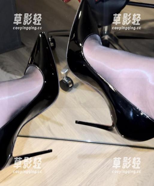 微密圈 - 保守的二舅妈的蕾丝搞定了，一场美丽的错觉，你还不下载试试？