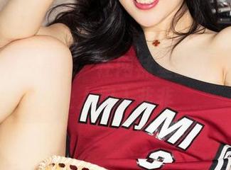 克拉女神 – 高子琁在网袜里的闹腾：原图让人想入非非