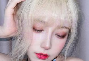 在线偷看啾小妍Deer的甜心吧，这种甜是不是真能吃到？