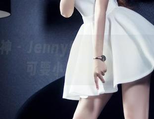 头条女神 - JennyR的泳衣美图,下载了可要小心炫耀哦!
