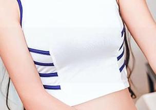 头条女神 – 原图里的李丽莎和她的网袜，节奏好像随时都能换。