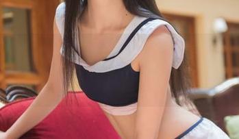 头条女神 - 美足作品集：杨漫妮baby那双脚，为什么总能让我停留那么久？