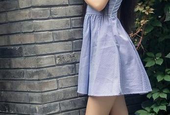 头条女神 – 萌琪琪内衣写真图册：清新与撩人兼备，让人hais开