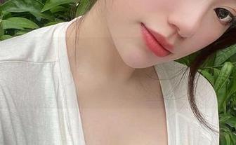 微密圈 – 不脸红！奶宝妹纸高清写真，尽管来亲亲