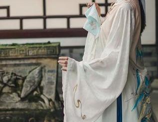 在线欣赏如月灰的“眼镜”作品，保不齐你自己也要试试！