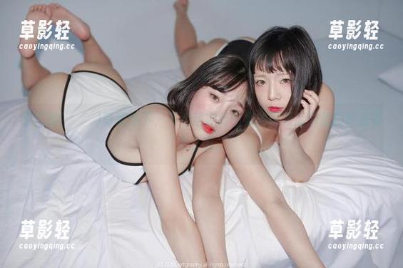 姜仁卿(강인경)等我停下，不然这定制图集的可爱旋涡就要把我吸进去啦。