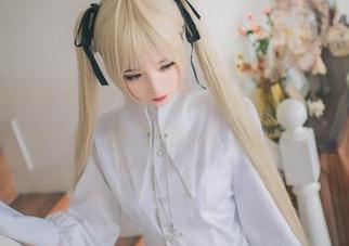 小野妹子w的最新写真集就像一段轻快的乐曲，尤其是那白色纱裙，竟然好想把春天都裹进去了。