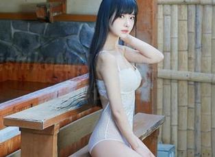 小鹿鹿shika的41度,这图片里的空气好像也在发热?