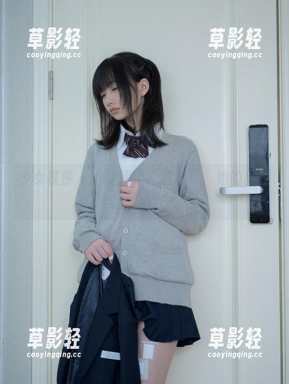 少女秩序 - 小葵精选“透明”，她的真相在其中摇曳
