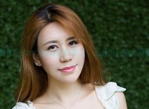 尤物馆 – Amrita贞贞的美足：无圣光下的大胆尝试