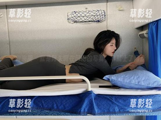 就是阿朱啊 微密圈 - 就是阿朱啊在网吧的写真,早就上了网盘