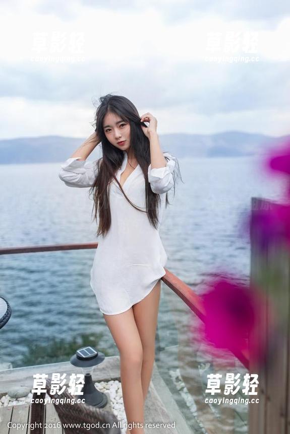 推女神 - 可乐Vicky的棉袜，分享一组原图，这气氛绝了！