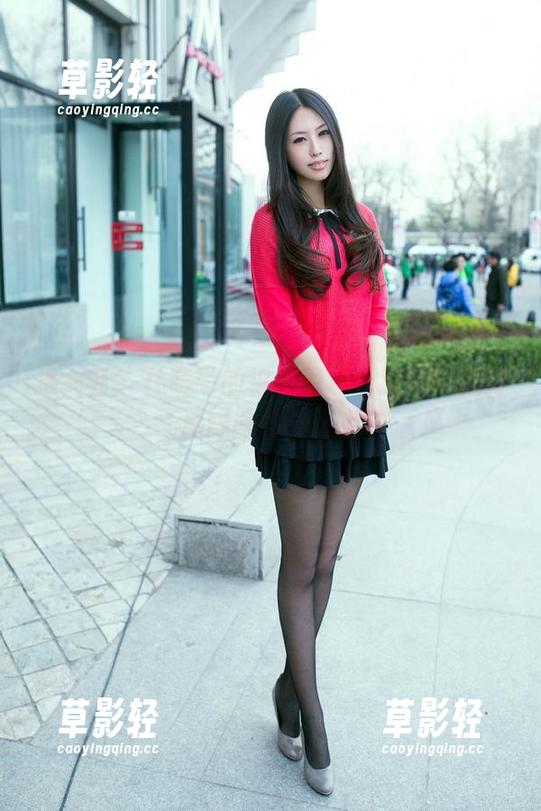 推女郎-林萌萌 推女郎 - 林萌萌的温柔图包让我思绪飘到那朦胧的沙滩上