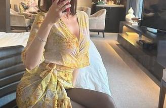微密圈 – 野外的果儿Victoria：写真的同时也在被小动物们围观！