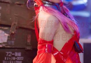 什么鬼，中式赛博果咩酱w的cos让我想起了动画里的角色……