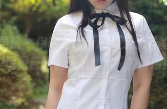 模范学院 – 你以为Emily顾奈奈酱的裸足美图很普通？想想那深深的情绪！