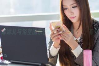 爱蜜社 - 冰冰儿与浴室的亲密图包：不只是水，有更多撒娇。