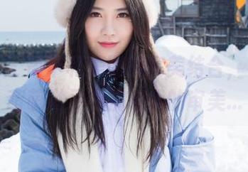 爱蜜社 – 吊带和美图的完美结合，小丽莎萌萌哒又在挑战我的审美…