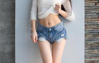 爱蜜社 - 素白？不，石心琪的作品超越了你想象中的纯洁