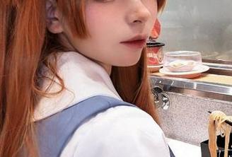 特软儿Sona的裤里丝写真，哎呀，我的眼睛不太够用了。
