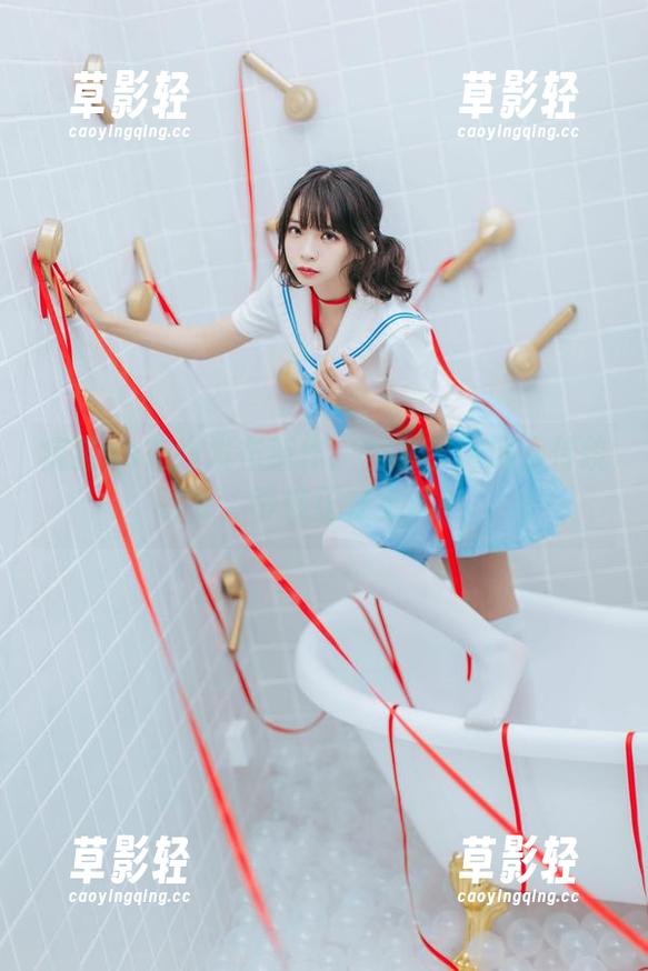 疯猫ss在线发布新作：当水手服遇上传统睡衣，奇妙正在上演中...