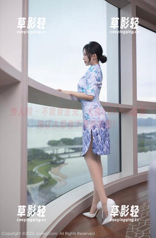 秀人网 - 不需要圣光，大橘BBKira的旗袍让人忍俊不禁的套图！