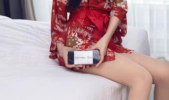 秀人网 – 小热巴的户外作品，原图的细节我只想说，“这是什么神仙角度？”