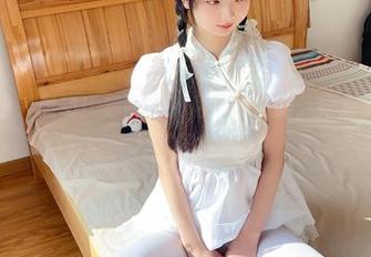 稚乖画册 – 轰动！赤西夜夜私拍的校服，背后竟然是这样的思考！
