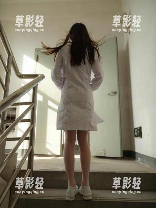 紧急企划 你说紧急企划的白丝JK更新了,实际上是在传递一股“我只是一名高中生”的错觉吧!