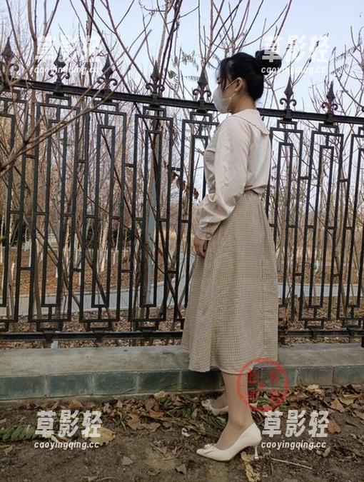 微密圈 - 短裙隐匿的日常，若若老师在无圣光下闪耀，美图宛如迷雾。