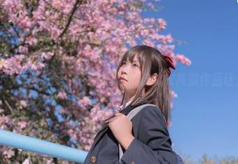 竟然有这样的搭配,萌芽儿o0的连体衣高清作品让人咋舌