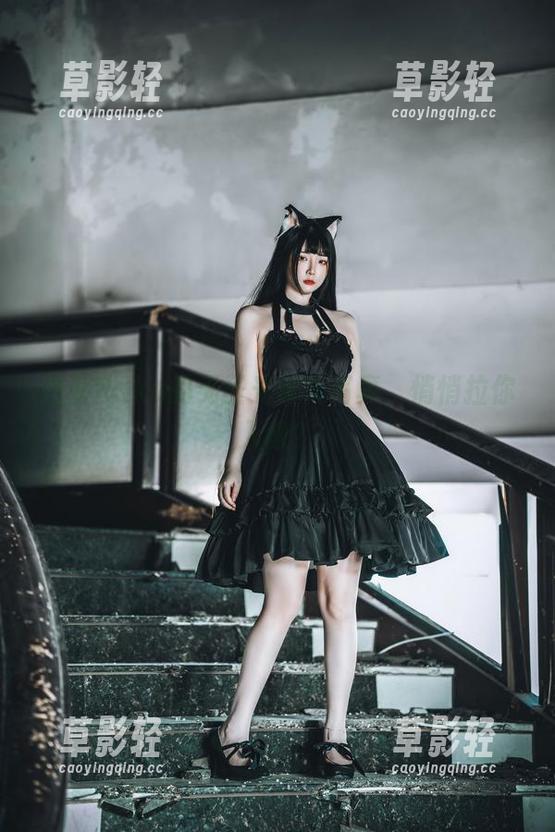 落落Raku的无圣光修女写真，悄悄拉你入教？