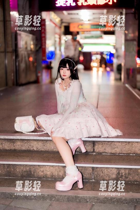 高清镜头下的林檎：落落Raku的“果”味人生