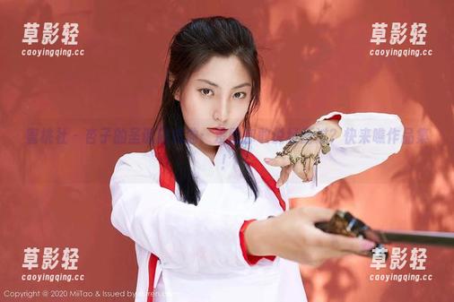 蜜桃社 - 杏子的圣诞狂想曲：没图你敢说经历过？快来瞧作品集！