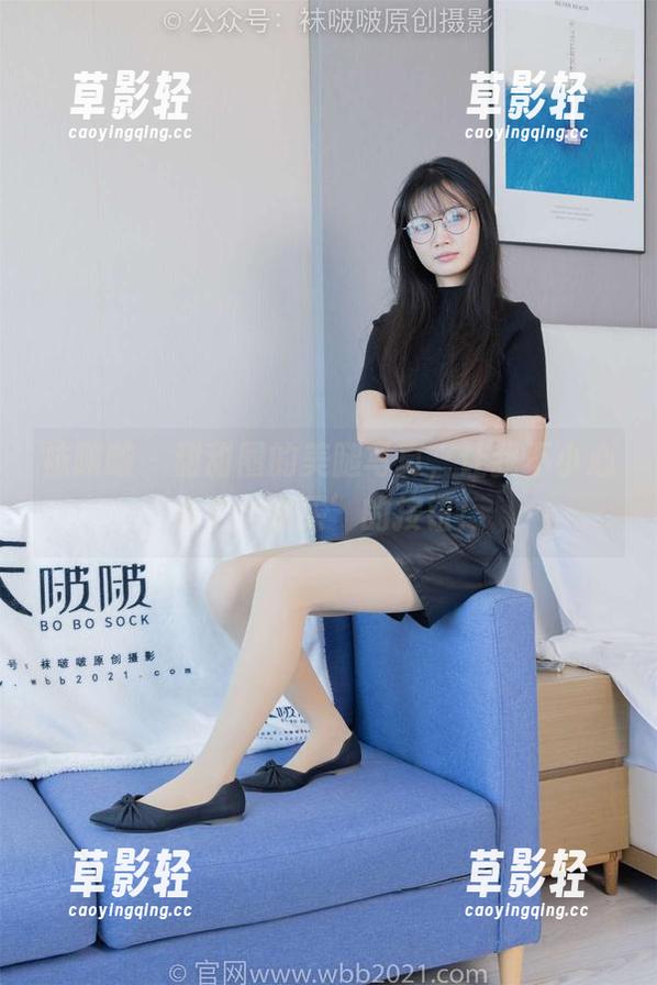 袜啵啵 - 甜甜圈的美腿写真，让我不小心点了‘快买’的按钮！