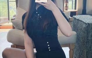 微密圈 – 难道软妹小九九只为毛衣而生？高清写真真让人有种想要模仿的冲动！