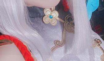 雪猫的吉他妹妹：美图精选，背影撩人但没必要多看几眼——哦等等，这是什么神仙姿势？